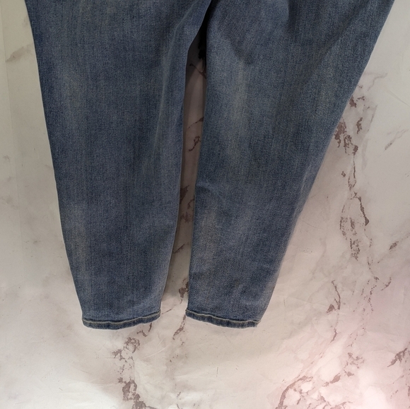 Lane Bryant Jeans Womens 26 Light Wash Denim High Rise Distressed Boyfriend Crop - Picture 7 of 11